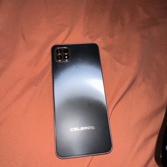 Celero 5g phone - Picture 1 of 4
